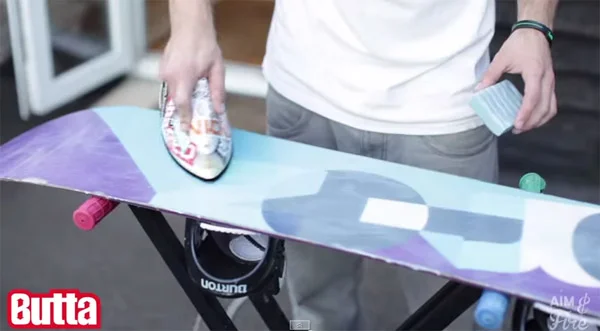 Butta - Waxing a Snowboard